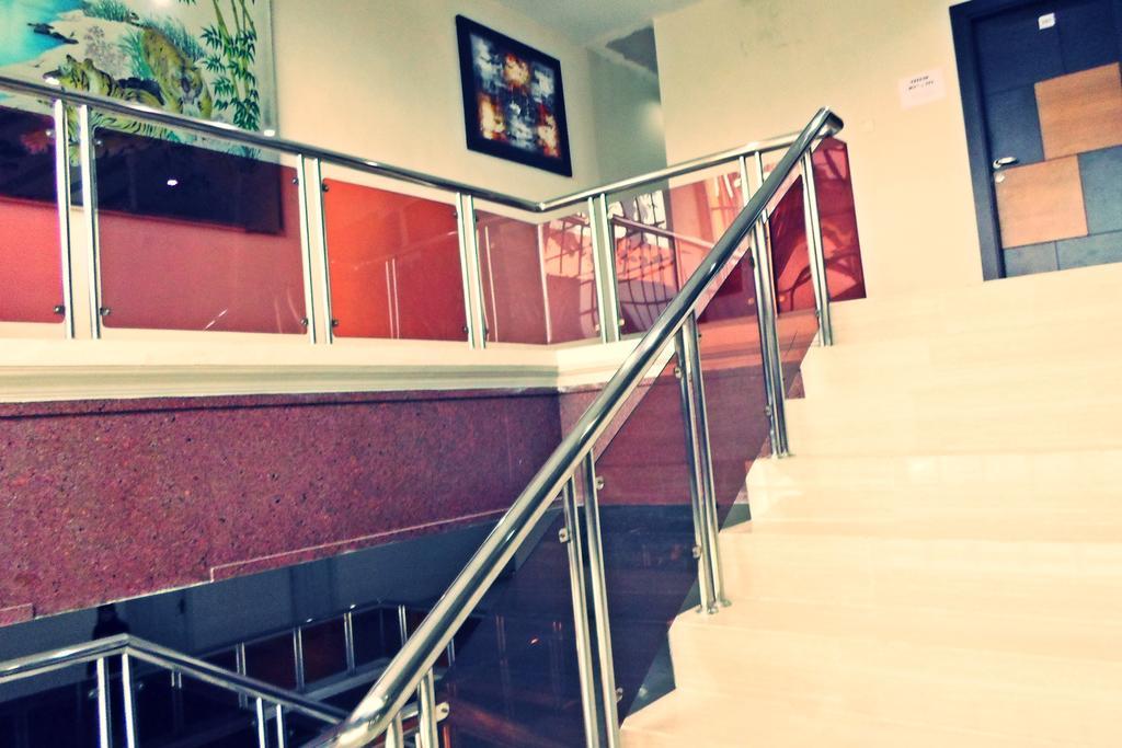 Hotel Grand Karawang Indah Exterior foto