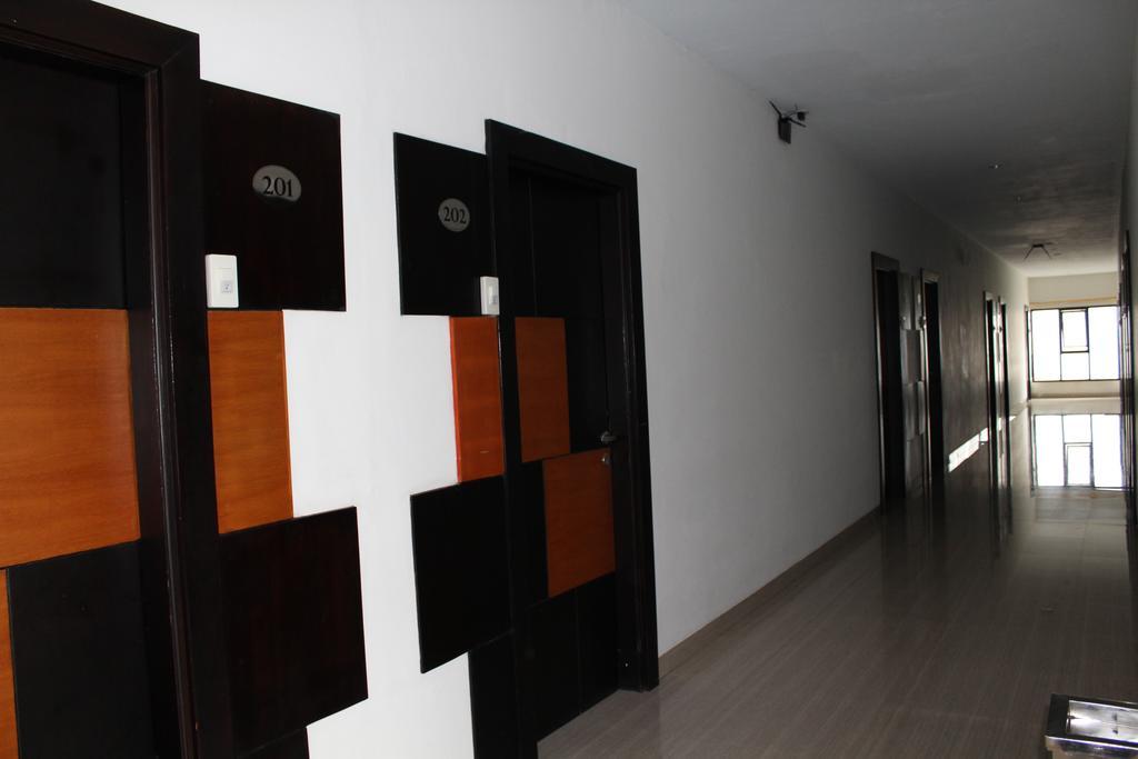Hotel Grand Karawang Indah Exterior foto