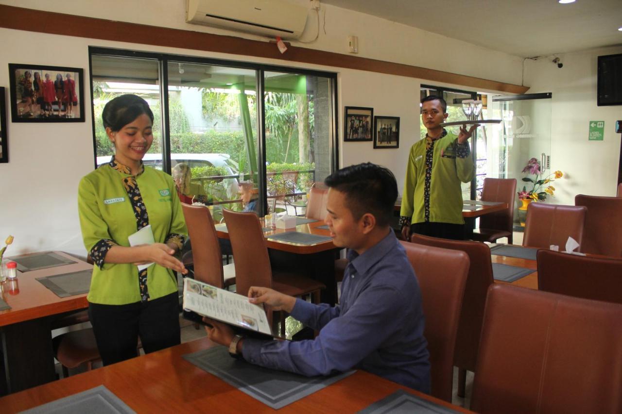 Hotel Grand Karawang Indah Exterior foto